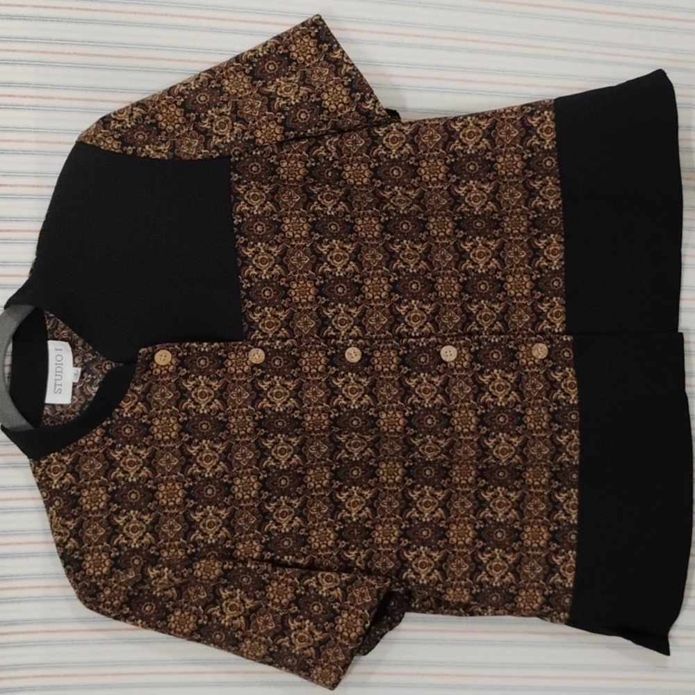 Studio I  Short Sleeve Blouse  12